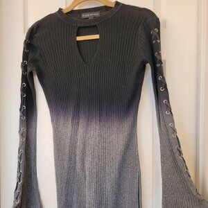 Small Rock & Republic black gray gradient tunic with lace up flared sleeves